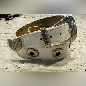 Vintage white snakeskin belt